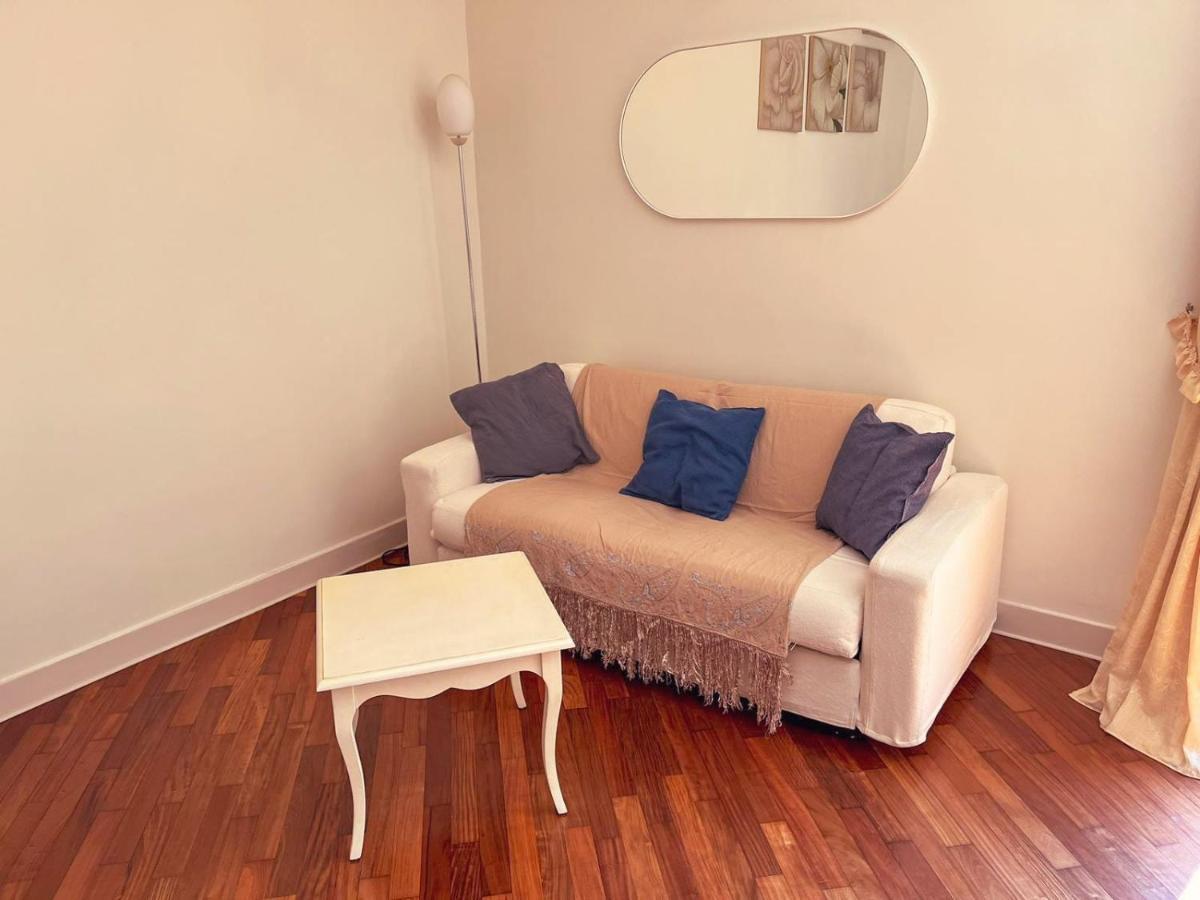 Chez Marie Napoli Apartment Bagian luar foto