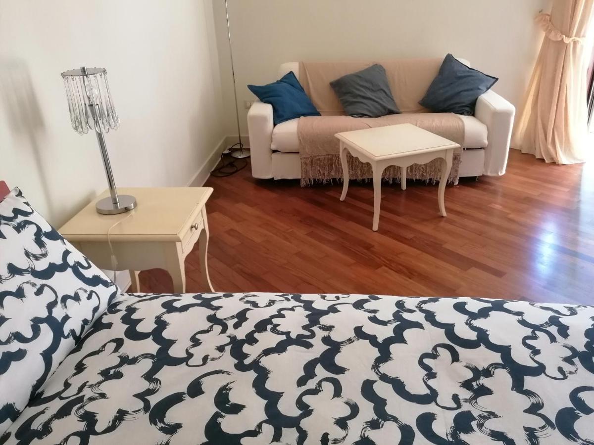 Chez Marie Napoli Apartment Bagian luar foto